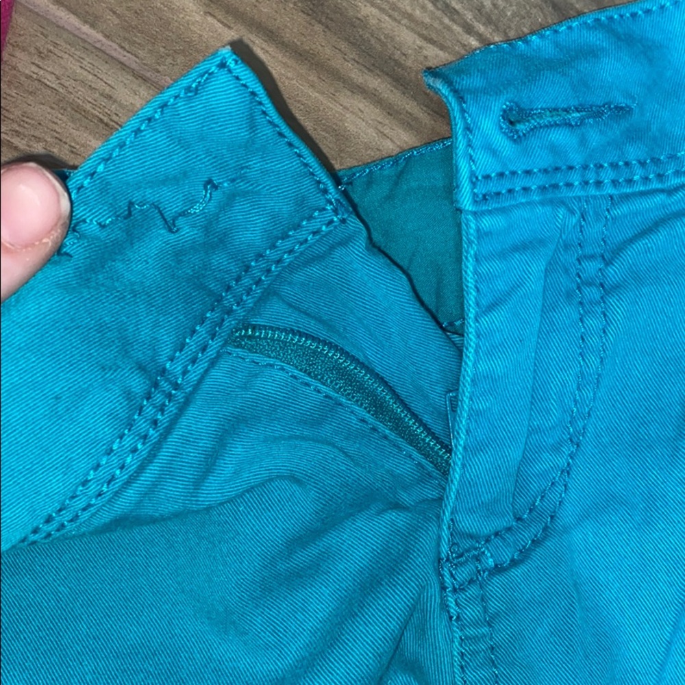 $5 IF BUNDLED-LOT Junior's shorts size 9 🕶☀️ - Picture 10 of 10